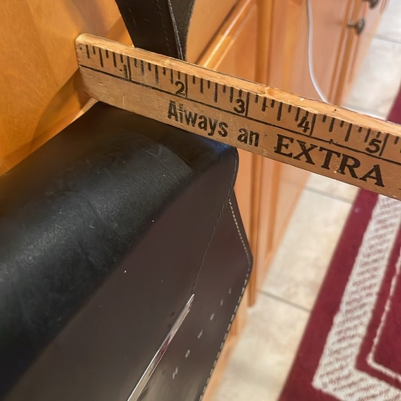 Bell & Howell Leather Crossbody Camera Bag - Picture 13 of 13